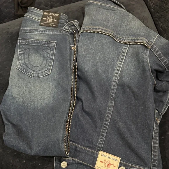 True Religion Dark Blue Denim Jacket and Jeans - Picture 3 of 3